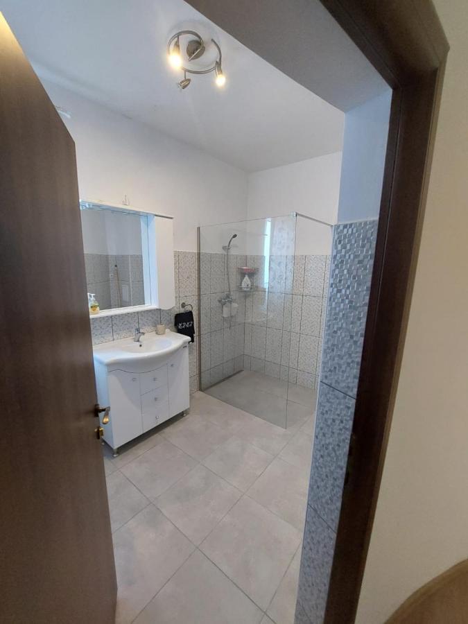 Apartamente Bobo Sîngeorgiu de Mureş المظهر الخارجي الصورة